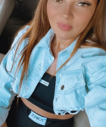 Воплощение желаний и фантазий, которые погружают тебя в нирвану удовольствия. Живу в Москве, и моя страсть помогает мужчинам забыть о суете и насладиться моментом. Позволь мне подарить тебе нежность и ласку, которую ты заслуживаешь. Люблю экспериментировать, так что гарантирую, что со мной ты не заскучаешь. Мои услуги покорят тебя: эротический массаж, оральные ласки, классический секс, различные ролевые игры и многое другое. У меня есть невероятные отзывы и фото, чтобы подтвердить мою красоту и профессионализм. Давай встретимся и устройим незабываемое свидание. 💋🔥 4143, 27 лет